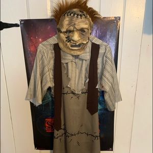 Halloween costume leather face chainsaw massacre